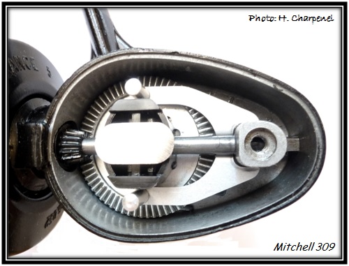 Moulinet Mitchell vintage HCharpenel
