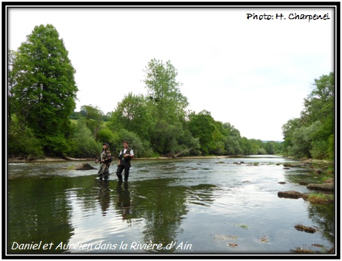 Daniel et Aurlien dans la Rivire d'Ain