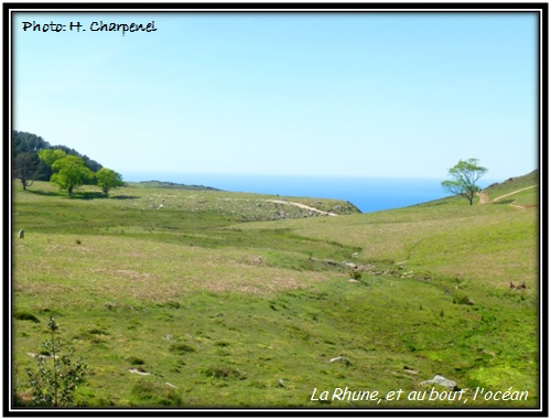 La rhune, et au bout, l'ocan