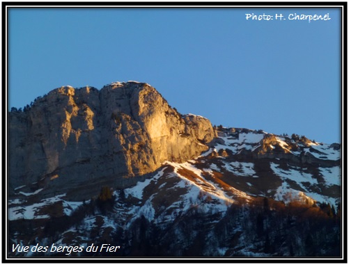 Vue des berges du Fier